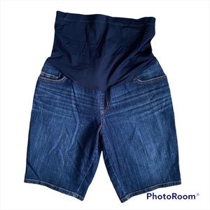 Liz Lange Bermuda Maternity Jean Shorts Size Medium